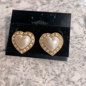AVON vintage earrings MARKDOWN